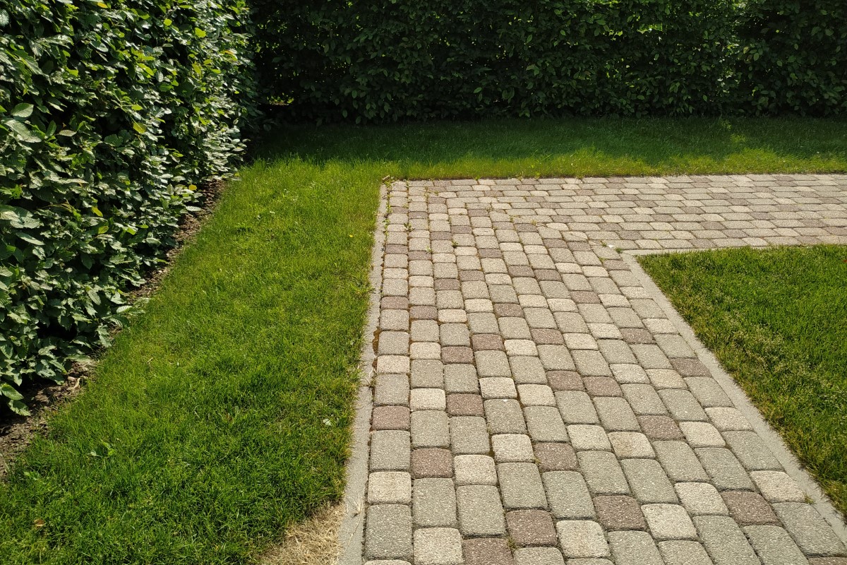 Walkway Surfacing Naperville Chicago Driveways